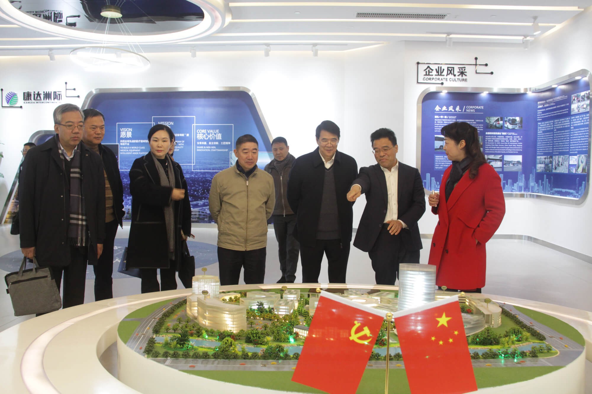 2020.12.15 寧波市副市長李關定一行考察調(diào)研